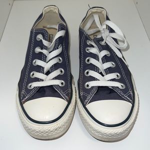 Converse All Star Sneakers Blue Mens size 3. Womens size 5  Excellent condition